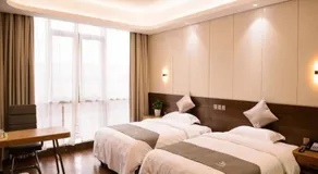 GreenTree Eastern Rizhao High Speed Railway Station Hotel - Image 2