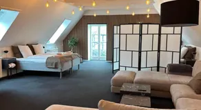 VISIONHOUSE Hotel - Image 3