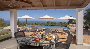 Villa Borsa Secluded Retreat with Sea Views Gym - Image 4