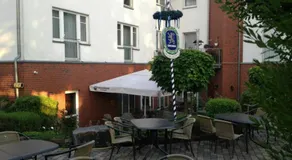 Bayrischer Hof - Image 4