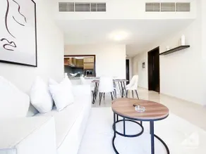 Waterfront Luxury Living at Manazel Al Khor - Image 5
