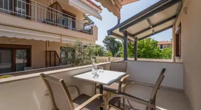 Meliton Inn Hotel & Suites by the beach - Image 3