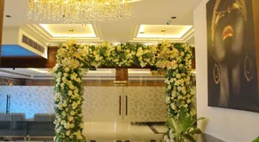 City Center Suites - Image 4