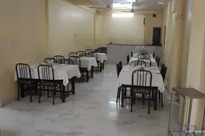 Hotel Radhika - Image 4