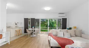 2BR 2BA Indooroopilly-Walk to Shops & Bus - Image 2