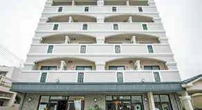Hotel 385 - Image 3