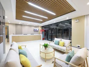 Yuxian Junyue Business Hotel - Image 2