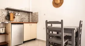 Amphora Guesthouse - Image 4