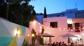 Moloch Hostel & Suites - Image 3
