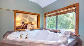 White Rose Inns & Motel - Image 3