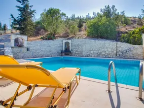 Villa in Crete with Private Pool & Views - Image 4
