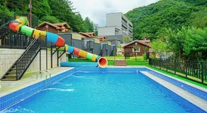 Hoengseong Nature Healing Pool Villa - Image 3