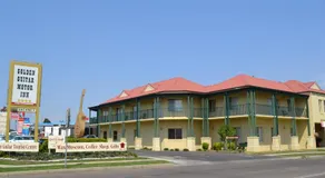 Golden Guitar Motor Inn - Image 5