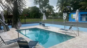 Cabin Retreat for Group with Pool - Image 3