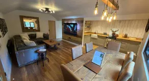 Blackwood - Luxury cottage surround by woodlands - Image 2