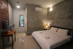 Koh Jum Bungalow & Hostel - Image 2