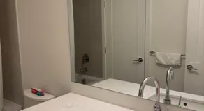 Luxury 2bed 1bath suit - Image 4