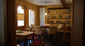 Camera privata con terrazza, barbecue e sauna | Vista sulla città - Image 3