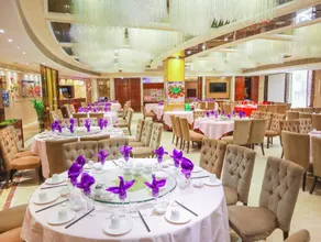 Zhuhai 2000 Hotel (Lovers Road Grand Theatre) - Image 5