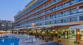 Hotel Glarus Beach& Aqua Park - Image 2