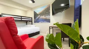 The Saguaro Sanctuary Free Heated Pool 5BD 3BA Pool Table Grill 6 TVs AC Cotton Bedding - Image 2