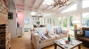 3 Uplands, Thorpeness - Sleeps 3, Close to Beach, Boating Lake, Thorpeness Golf Club and Country Club - Aldeburgh Coastal Cottages - Image 5