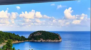 Mando Beachfront - Image 5