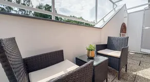 ImmoStay G#1 Ferienhaus - Parken & WiFi, 2 Balkone und 2 Bäder,4K - Image 3