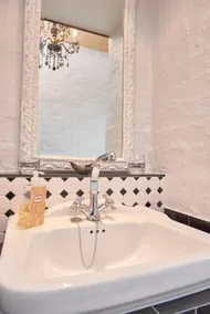 Sunset Beach holiday accommodation - Image 1