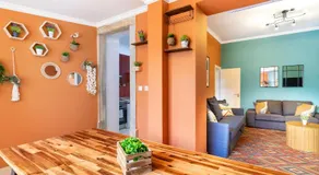 Inglaterra by Central Hill Apartments - Image 3