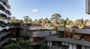 LUXURIOUS RIVERSIDE RESORT STYLE APARTMENT☆POOL☆SPA☆GYM☆ROOFTOP WITH CITY VIEWS - Image 4