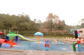 Dabie Mountain Shanxugu Host Spring Resort Hotel - Image 4