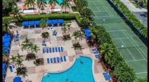 Apartment in Sunny Isles Beach - Image 3
