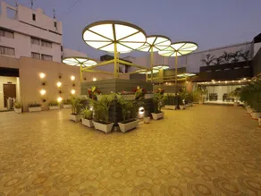 Hotel The Lotus Park - Image 4