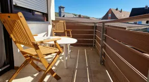 Parkplätze, Einzelbetten, 2 TVs, Balkon, Terrasse, fast Wi-Fi bis zu 1000 Mbit, Homeoffice - Image 3