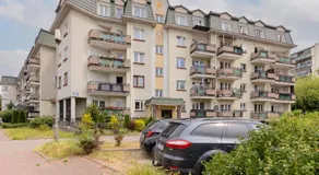 Spacious & Quiet 1 Bedroom Apartment in Pruszków by Noclegi Renters - Image 4
