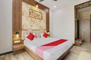 Hotel O Royal Guest House - Image 1