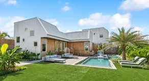 The Herald 12BR Private Villa - Image 4