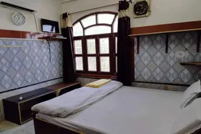 Om Sai Guest House by Oyo - Image 2