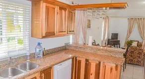 Bamboo Vacation Home - Image 5