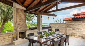 Villa Apple - 3 BR Luxury Villa with PRV pool & BBQ - Image 2