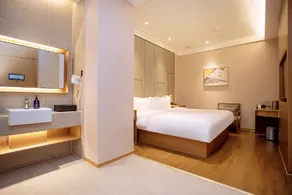 Starway Hotel Changchun Railway Station - Image 2