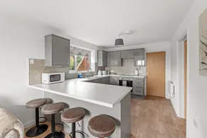4 Bedroom with 5 Beds House in Boston, Lincs Contractors,Families,Pets Welcome with free ample parking - Image 3