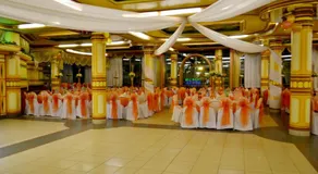 Golden Palace - Image 2