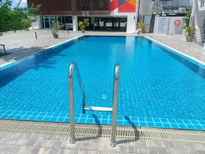 Mayflower Grande Suite Hotel - Image 4