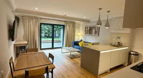 Cozy Flat with garden in Prime Location - Image 3