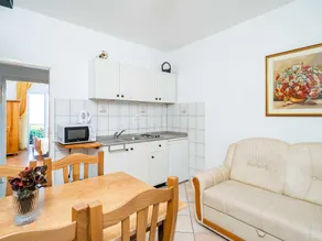 Apartments Nikolina - Image 1
