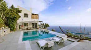 Anemos Luxury Villas - Image 3