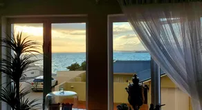 Gordon's Beach Lodge - Image 4
