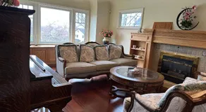 Cozy Dunbar 5 Beds Home with Views, Near UBC, DT, YVR - Image 4